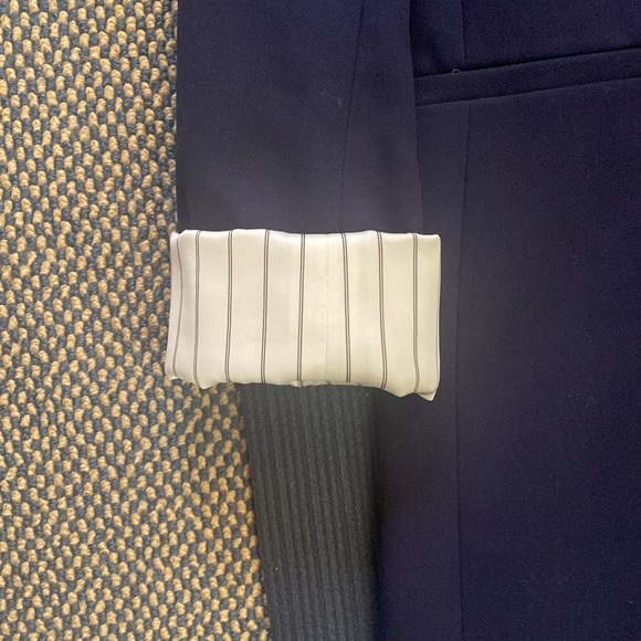 Perfect condition Alice & Olivia Simpson long sapphire blue blazer w/ silk cuffs - Picture 6 of 15